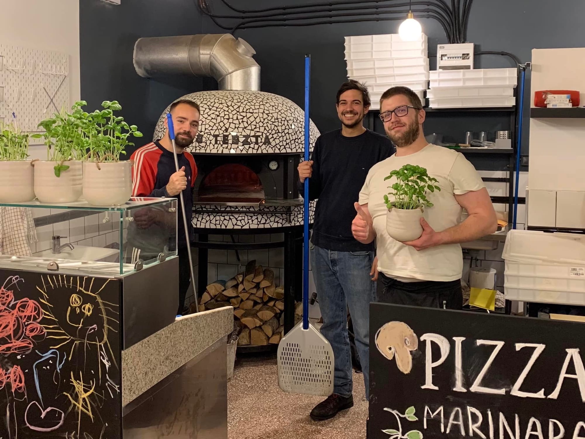 A MÁS Tészta csapata az induláskor